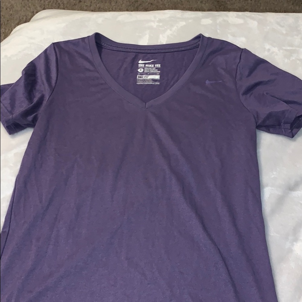 Brand new nike dri fit tee